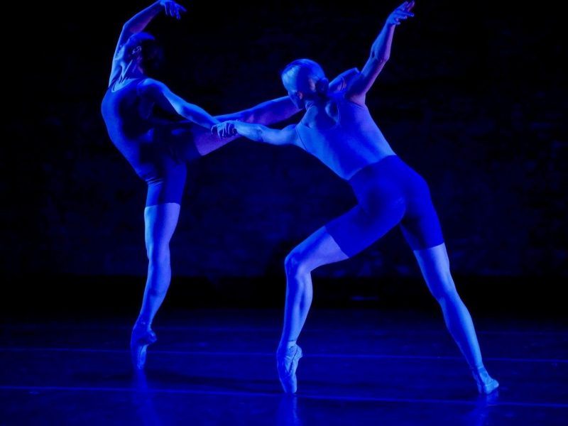 Minnesota Dance Theatre Dancers