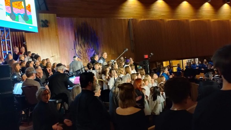 VocalEssence Singers Join in Beth El Celebration